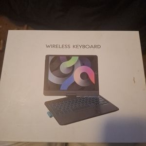 TypeCase Wireless Keyboard Multi-Touch Trackpad For ipads